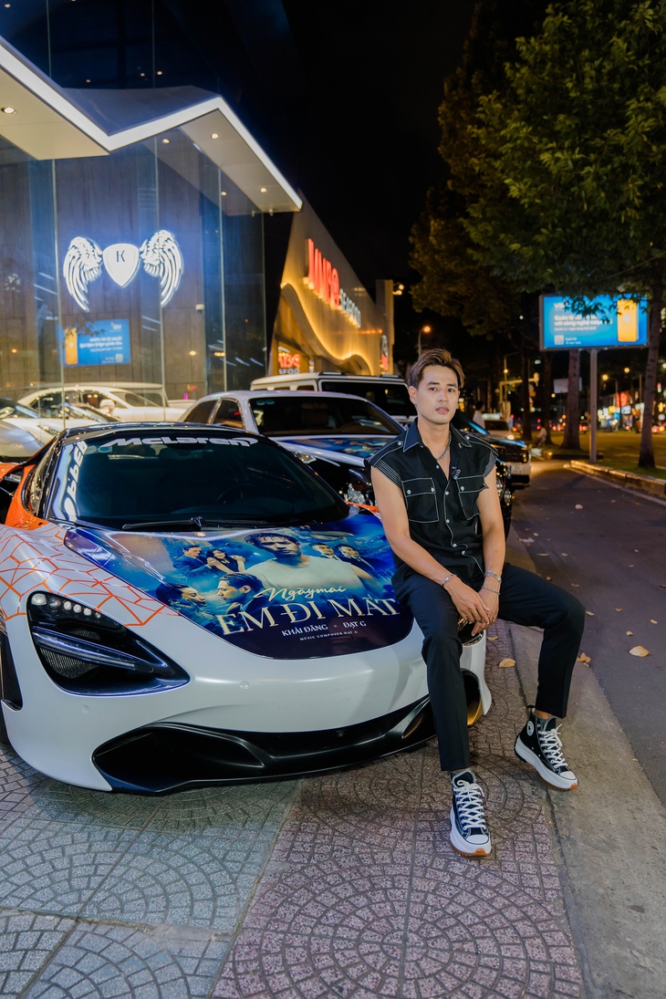Choáng với dàn siêu xe trăm tỉ Khải Đăng mang đi quảng bá MV mới - Ảnh 4.