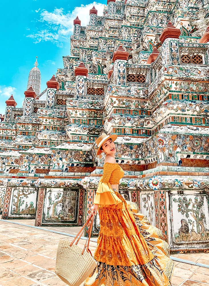 Ảnh vui sao Việt 1/8: Ngô Thanh Vân tinh nghịch bên chồng trẻ - Ảnh 6.