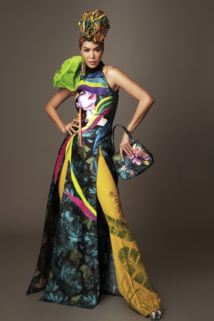 Phạm Hương, Minh Tú, Trương Thị May đọ dáng trong áo dài cách tân - Ảnh 9.