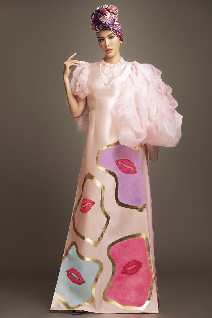 Phạm Hương, Minh Tú, Trương Thị May đọ dáng trong áo dài cách tân - Ảnh 12.