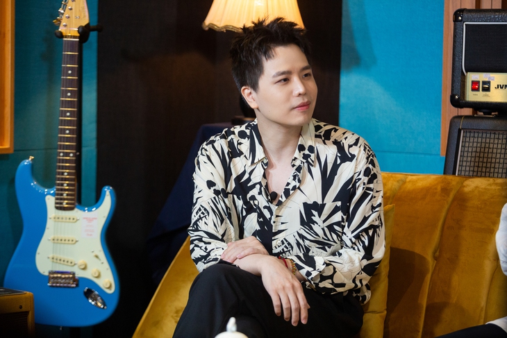 Trịnh Thăng Bình ngồi kể chuyện tình cùng dàn sao xịn xò - Ảnh 3.