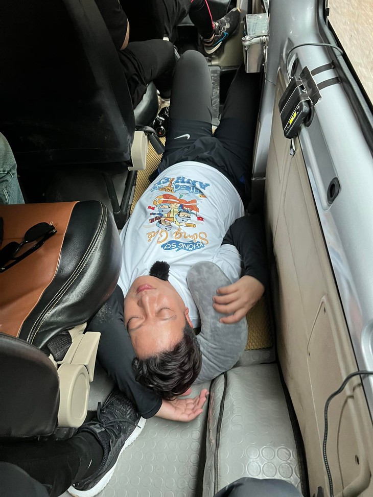 Ngô Kiến Huy ‘dìm hàng’ hội bạn khi ngủ; Lê Dương Bảo Lâm ‘phản dame’ cực gắt - Ảnh 6.