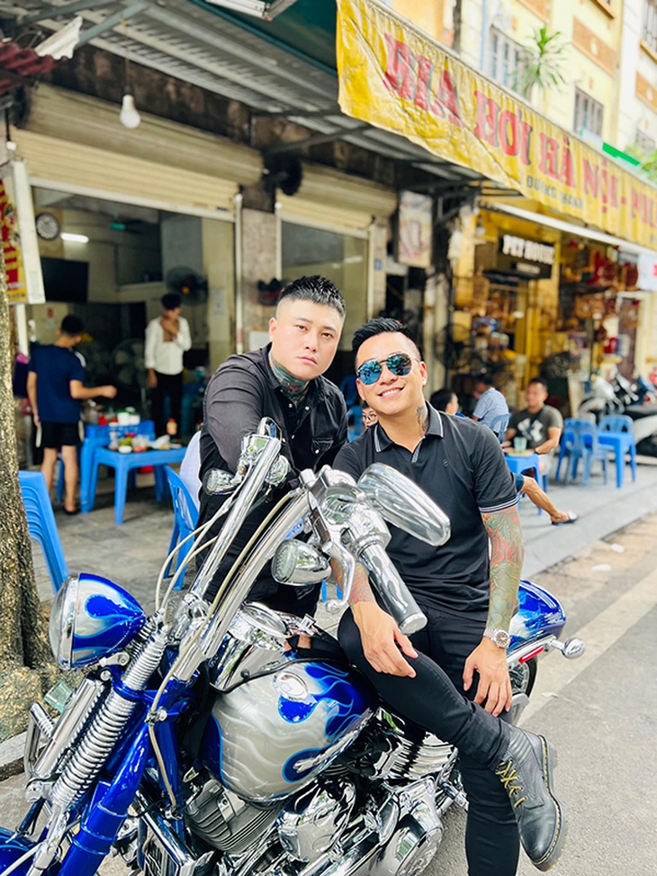 Ảnh vui sao Việt 17-8: Hà Đức Chinh dí dỏm bên Bảo Hân - Ảnh 10.