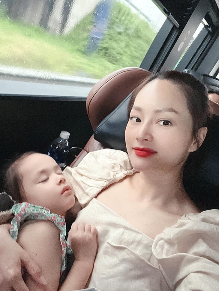 Ảnh vui sao Việt 20-8: Thanh Thúy đón tuổi 40 vui nhộn - Ảnh 9.