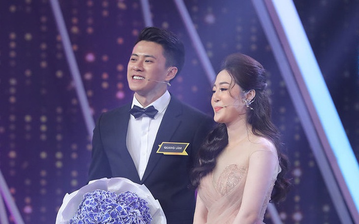 Bác sĩ hot boy nhận bão chỉ trích vì công khai kể xấu nữ chính quen biết từ show hẹn hò