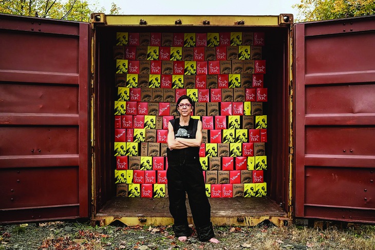 Chai thủy tinh: Mối họa tiềm tàng của môi trường - Ảnh 1.