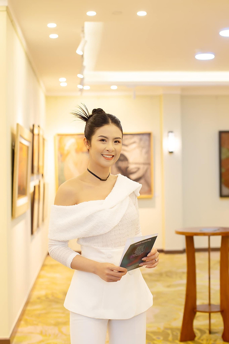 Ảnh vui sao Việt 26-8: Lý Nhã Kỳ hóa nữ hoàng Ai Cập - Ảnh 5.