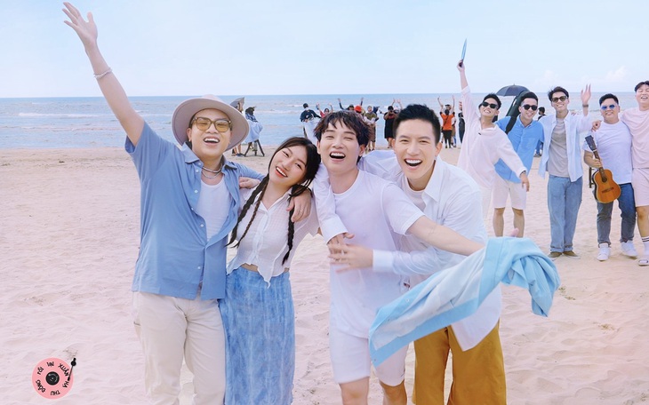 Em út nhóm HIGHLIGHT làm sống lại ký ức nhạc phim - Ảnh 7.