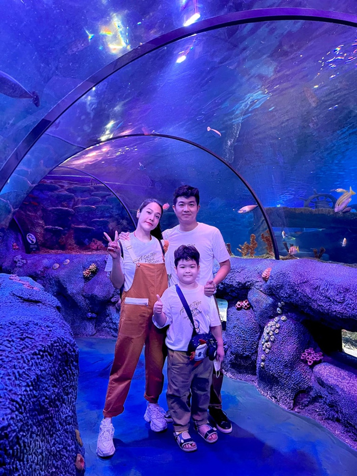 Nhật Kim Anh ‘quậy’ tưng bừng khi du lịch cùng chồng cũ và con trai - Ảnh 6.