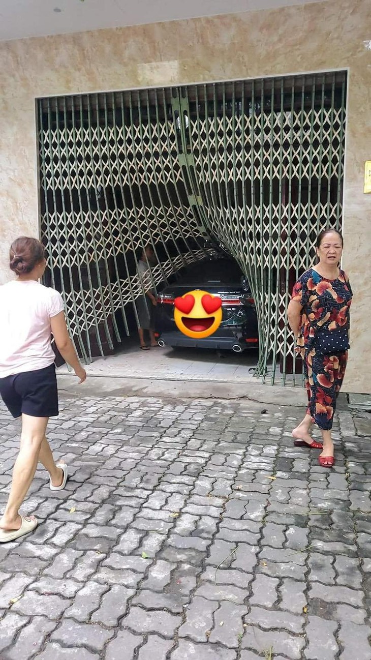 Ảnh vui 5-8: Quên bóp 1 cái, khuyến mãi 2 trạm - Ảnh 2.