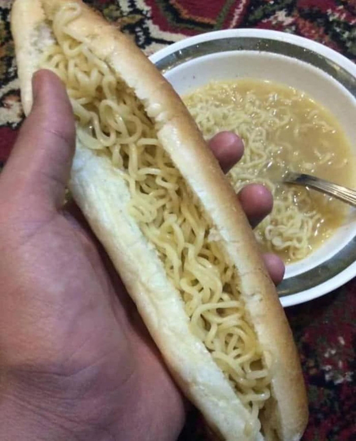 Tém tém miệng cười trước bữa ăn của hội sinh viên tương lai - Ảnh 1.