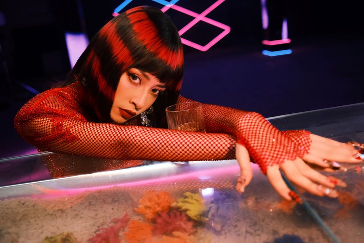 Ngày trở lại, Chi Pu tung nhạc nhộn vì sợ hát nhạc buồn sẽ vận chuyện buồn vào người - Ảnh 7.