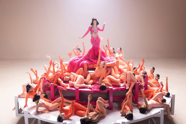 Hứa Kim Tuyền không thấy ca từ của ca khúc Sashimi dung tục, chỉ là tả thực chuyện ăn uống mà thôi - Ảnh 3.