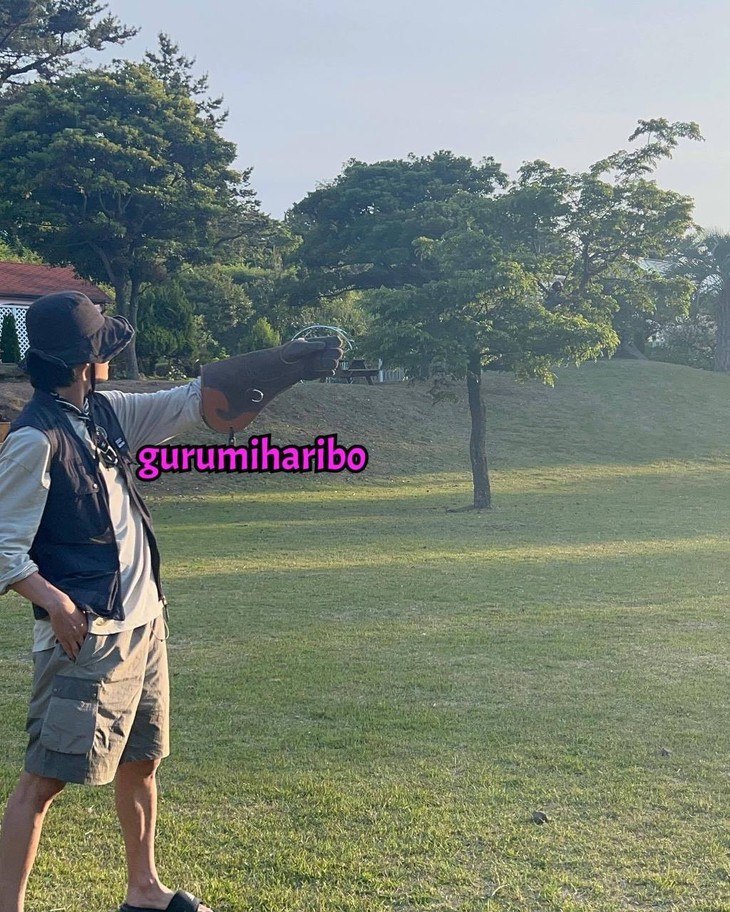 Lộ thêm ảnh hẹn hò siêu nét của V và Jennie trước thềm ra mắt MV ‘Shut down’ - Ảnh 3.