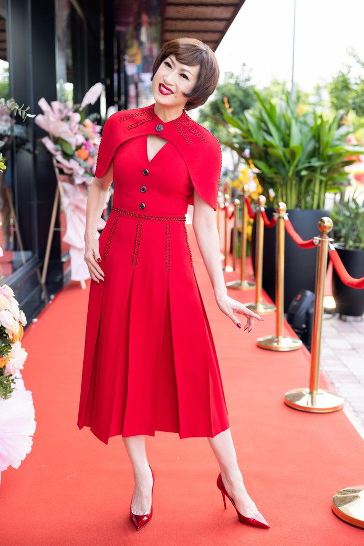 Dàn sao thứ dữ nhảy nhót tưng bừng cùng Đàm Vĩnh Hưng - Ảnh 10.