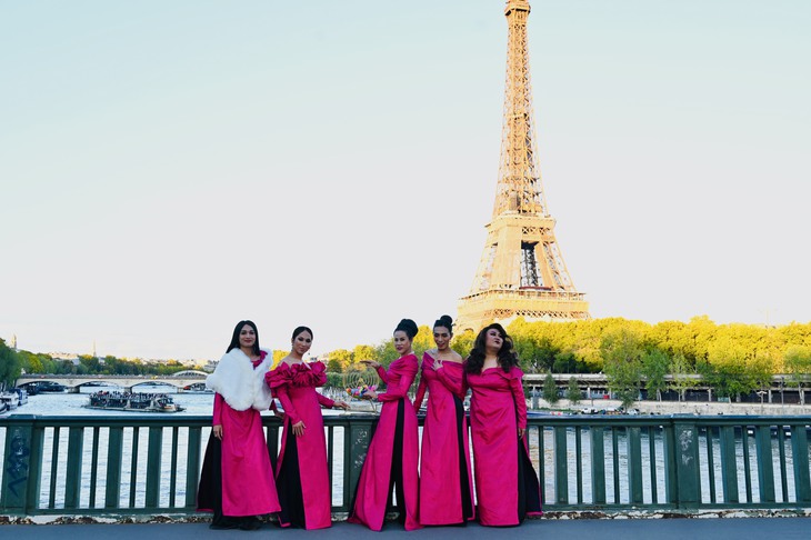 Cờ ra con mấy con số gì đây... qua đến trời Tây - Ảnh 2.