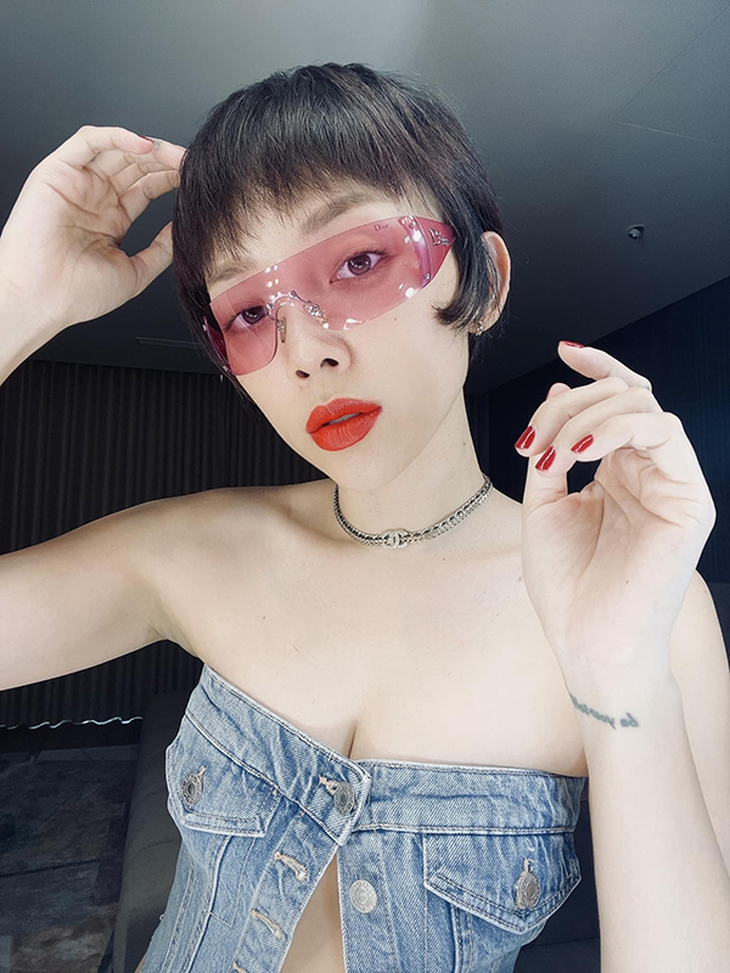 Ảnh vui sao Việt 21-9: Đàm Vĩnh Hưng trổ tài cắt tóc vì nhớ nghề - Ảnh 7.