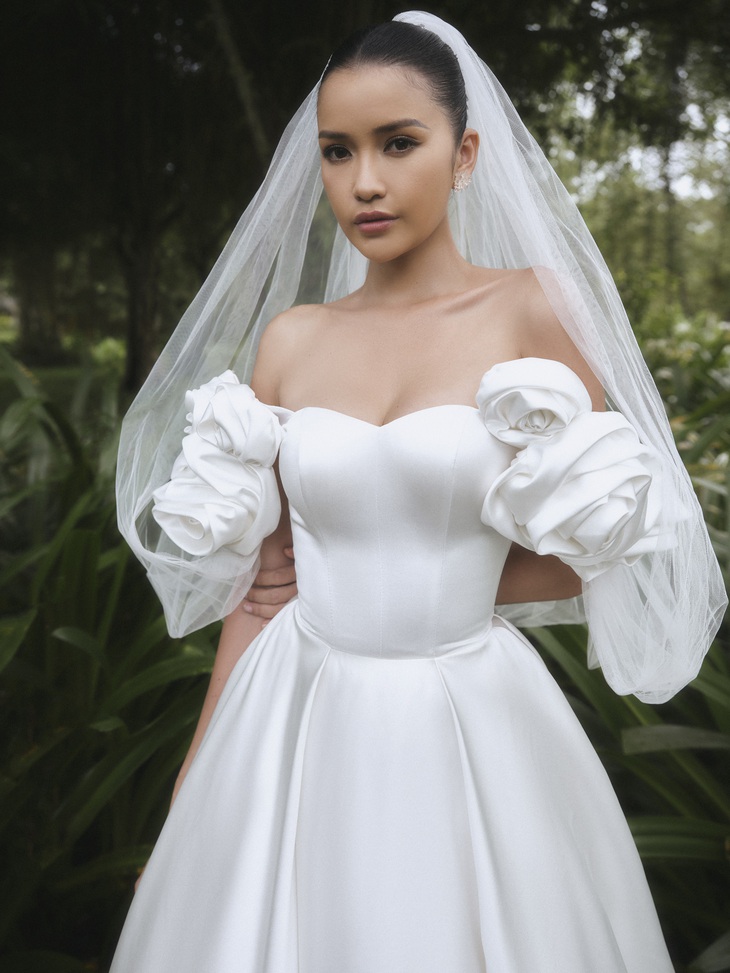 Ngọc Châu mặc áo cưới đẹp mê hồn khiến dân chúng rần rần muốn cưới - Ảnh 5.