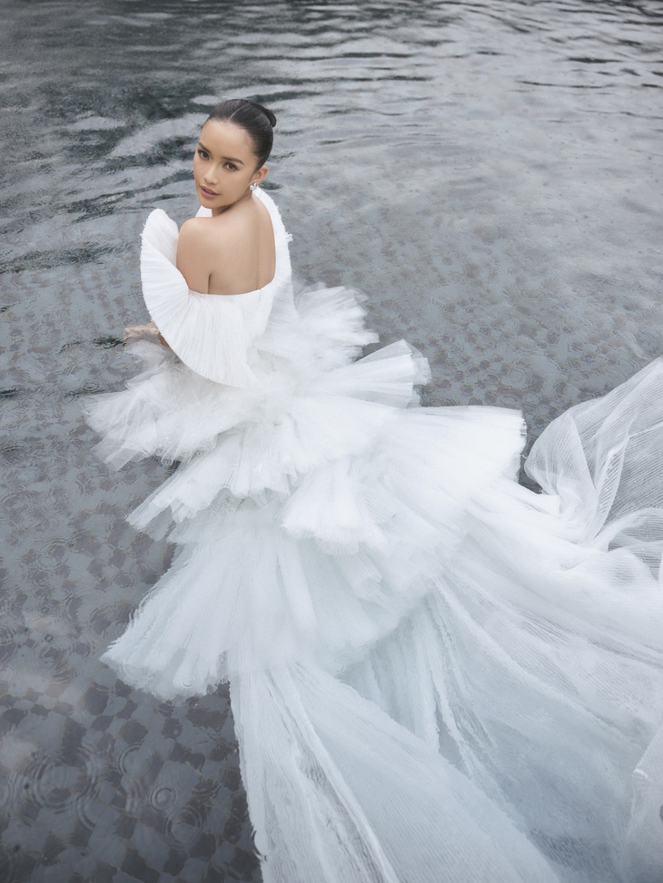 Ngọc Châu mặc áo cưới đẹp mê hồn khiến dân chúng rần rần muốn cưới - Ảnh 7.