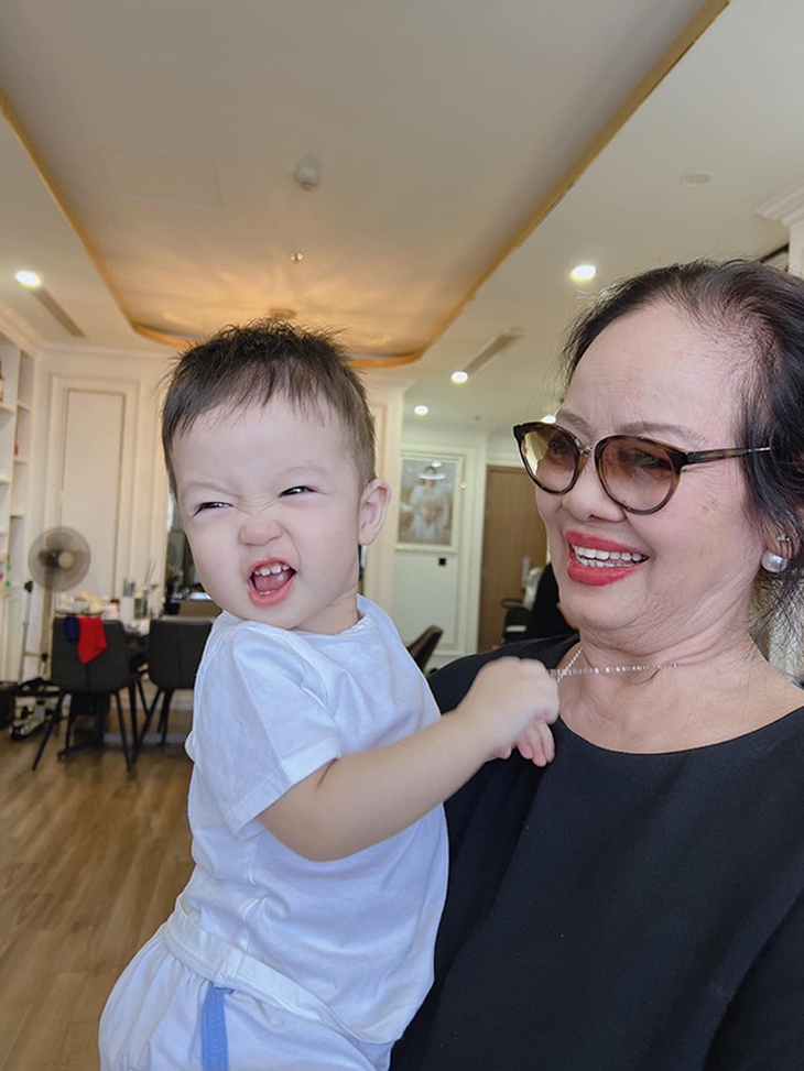 Ảnh vui sao Việt 25-9: Cát Phượng bung xõa ở Phú Quốc - Ảnh 2.