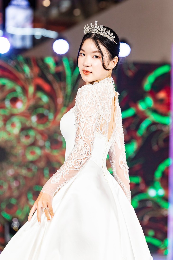 Loạt sao nhí thân quen diễn thời trang trong show của Xuân Lan - Ảnh 5.