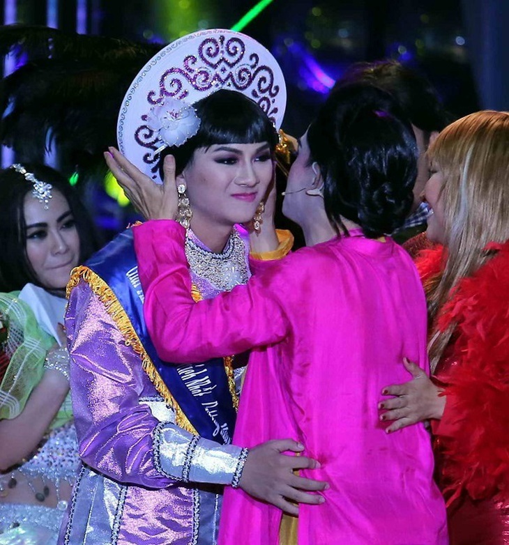 Tiếc hùi hụi hình ảnh thời mi nhon của Hoài Lâm - Ảnh 4.