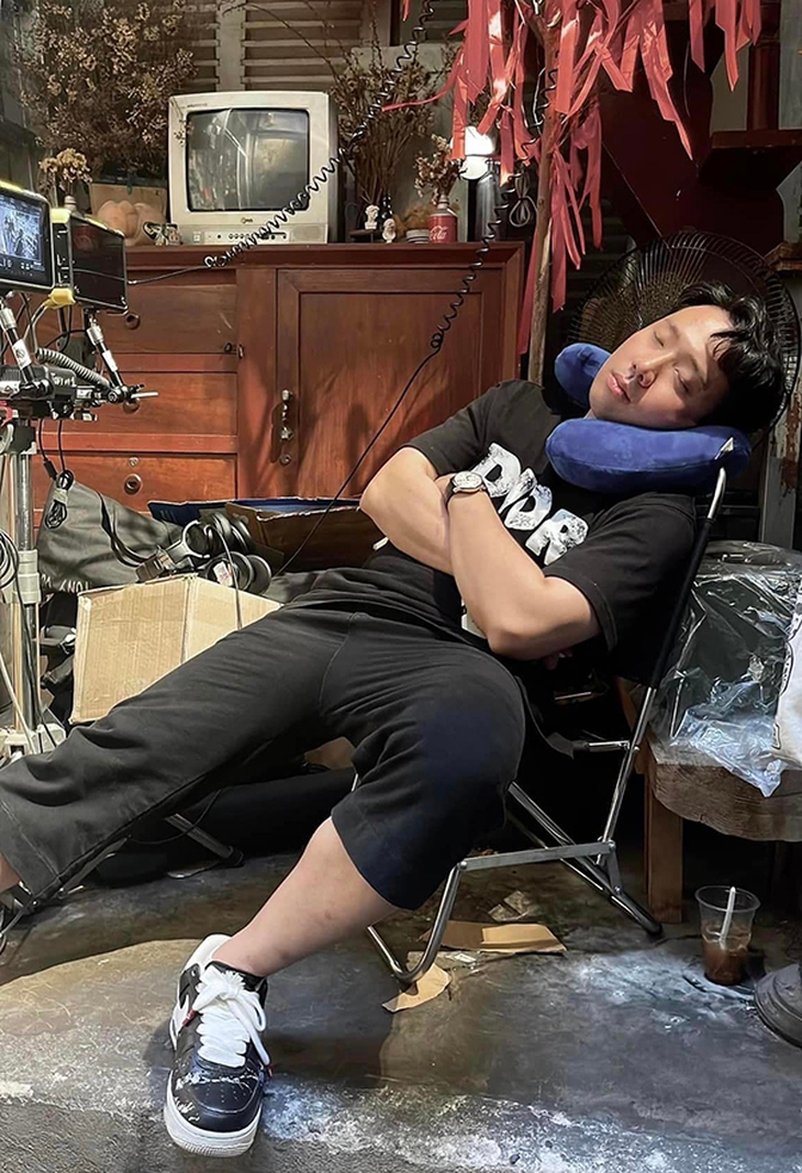 Ảnh vui sao Việt 6-9: Nhã Phương lầy lội tham gia game show - Ảnh 8.