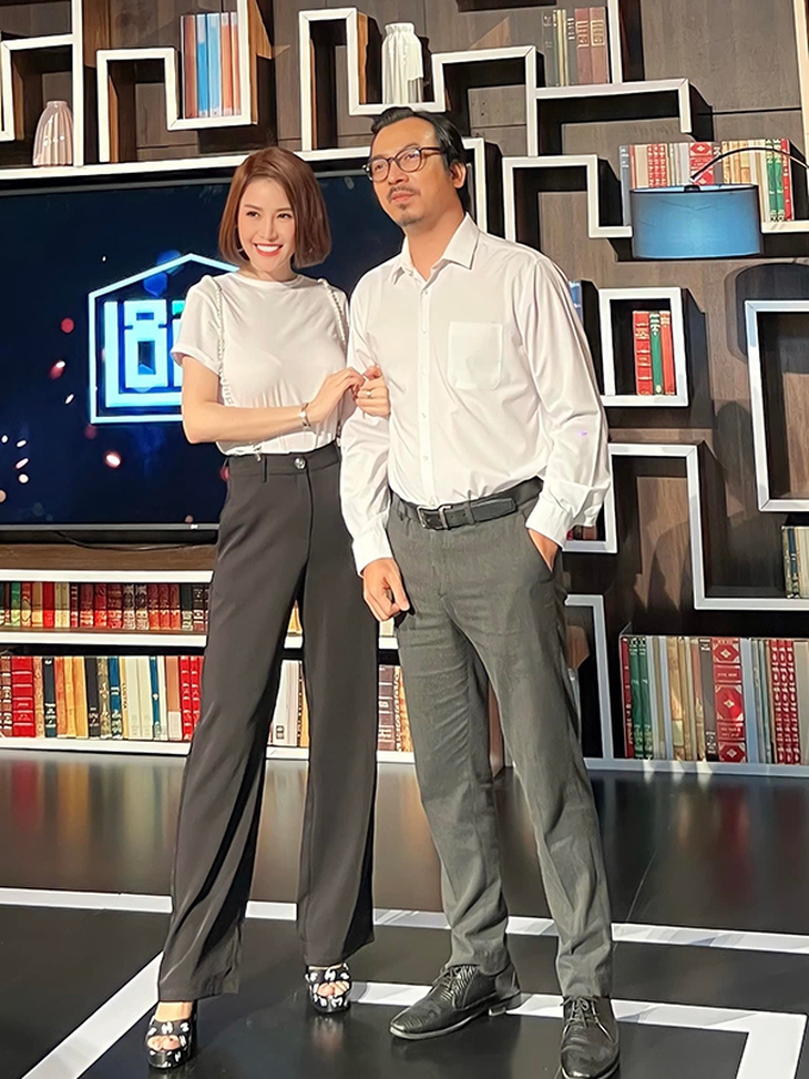 Ảnh vui sao Việt 9-9: Lương Thế Thành đòi vợ mua iPhone 14 - Ảnh 8.