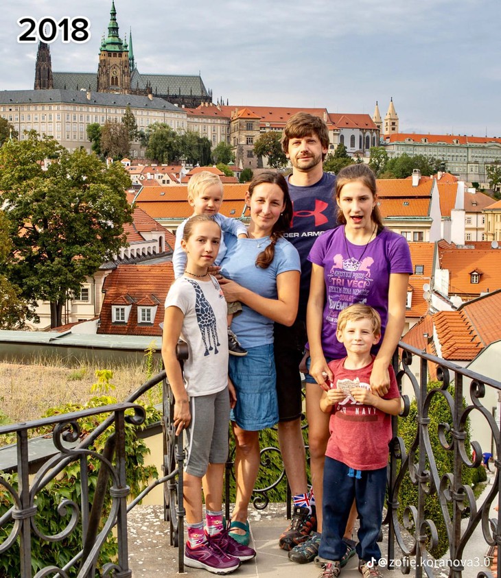 Hành trình cả nhà cùng khác nhờ mỗi năm chụp ảnh chỉ một chỗ - Ảnh 16.