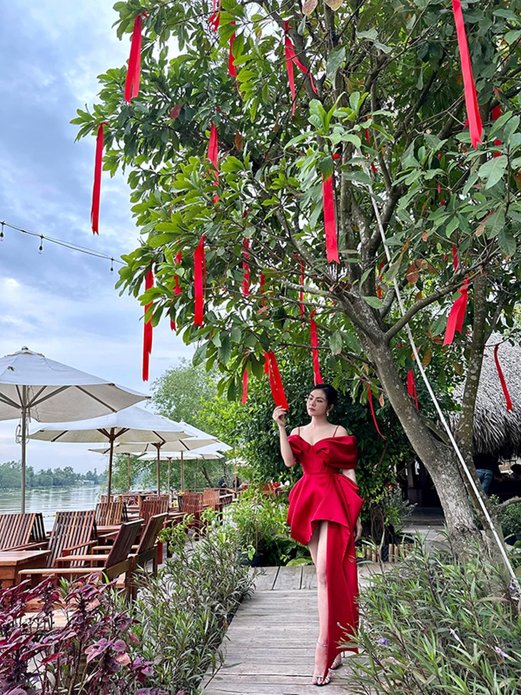 Ảnh vui sao Việt 12-1: Hoa hậu Ngọc Hân khen HLV Park vui tính - Ảnh 4.