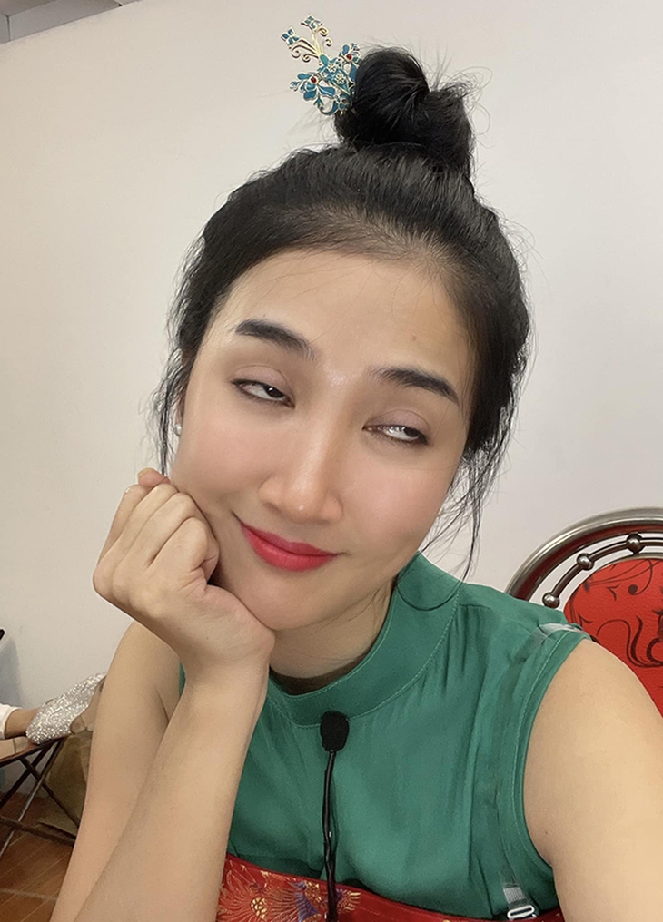 Ảnh vui sao Việt 13-1: Mạnh Trường và con gái như hai anh em - Ảnh 4.