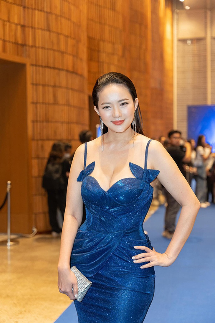 Ảnh vui sao Việt 14-1: Bảo Thy lần đầu khoe rõ mặt con trai - Ảnh 10.