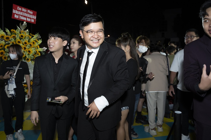 Phim Tết ‘Siêu lừa gặp siêu lầy’ sẽ có phần 2, 3 với 100% bối cảnh nước ngoài - Ảnh 3.