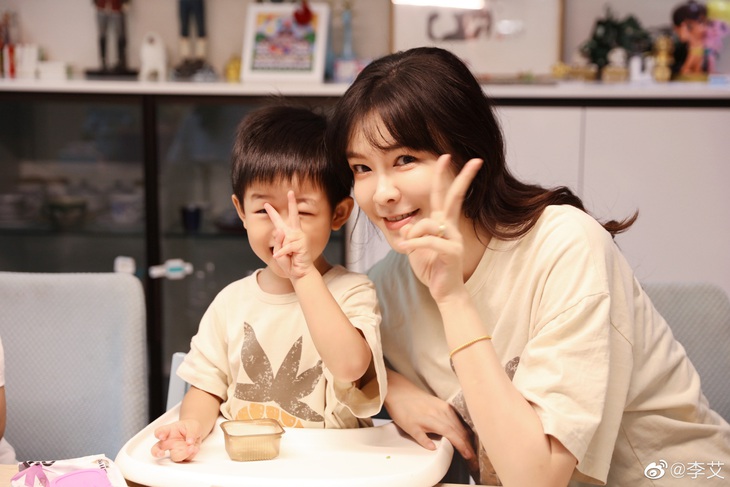 Cuộc sống hôn nhân độc lạ của các ngôi sao Hoa ngữ: Yêu nhưng không thèm ngủ chung - Ảnh 7.