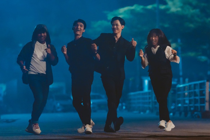 Mạc Văn Khoa - Anh Tú chính thức ra rạp với cú lừa trị giá 50 tỉ đồng - Ảnh 2.