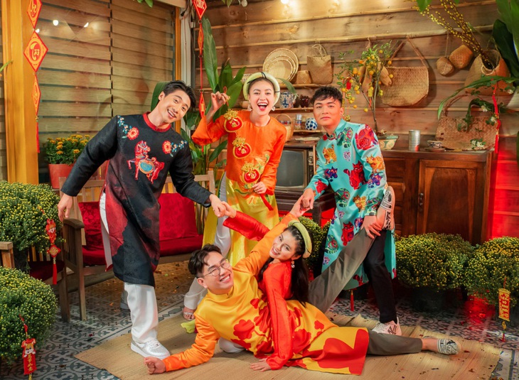 Ninh Dương Lan Ngọc chốt đơn năm cũ bằng Tết yêu Tết ghét - Ảnh 4.