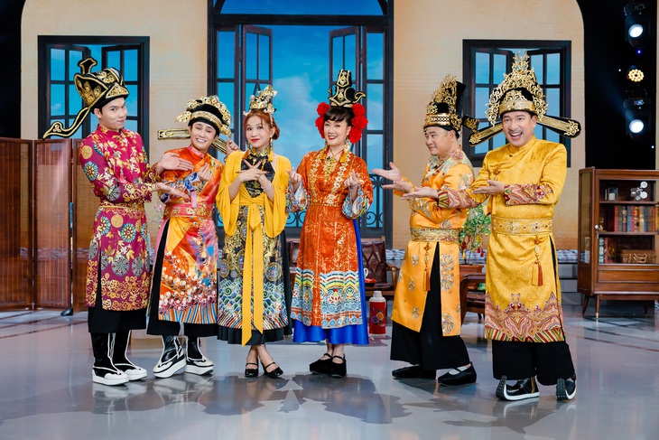 Mát mắt với loạt trang phục được cách tân tại Táo quân tiền truyện - Ảnh 2.