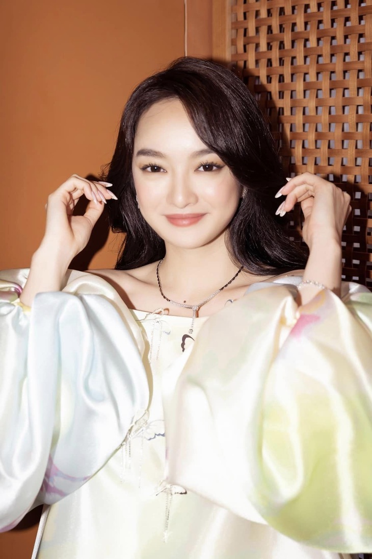 Quý cô tuổi Mão Kaity Nguyễn: đón Tết Việt Nam, tôi được lì xì nhiều hơn ở Mỹ - Ảnh 1.