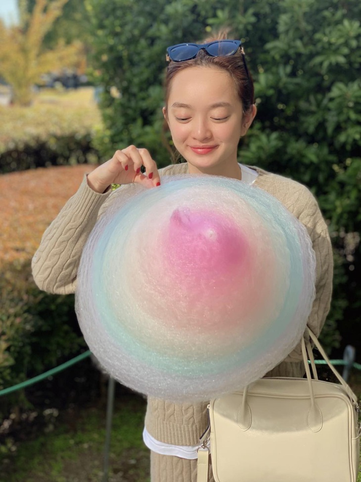 Quý cô tuổi Mão Kaity Nguyễn: đón Tết Việt Nam, tôi được lì xì nhiều hơn ở Mỹ - Ảnh 2.