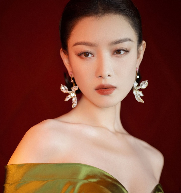 Những mỹ nhân Hoa ngữ có nốt ruồi trên mặt khiến vạn người mê - Ảnh 7.