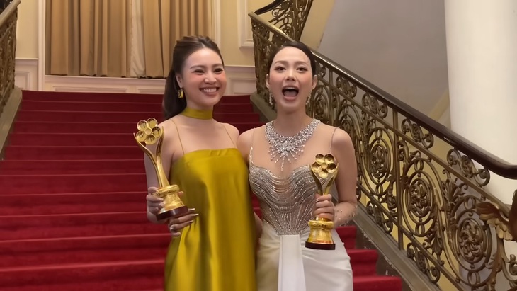 ‘Bàn tay hư’ của Ninh Dương Lan Ngọc - Ảnh 3.