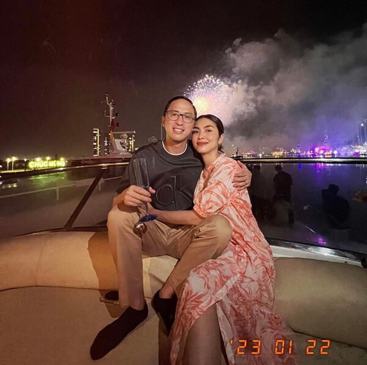 Ảnh vui sao Việt 22-1: Tăng Thanh Hà hạnh phúc đón giao thừa bên chồng - Ảnh 1.