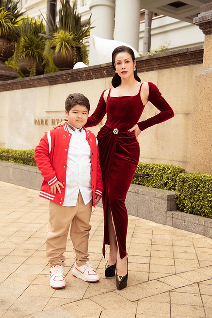 Ảnh vui sao Việt 25-1: Đại Nghĩa đọ sắc bên mai vàng - Ảnh 10.