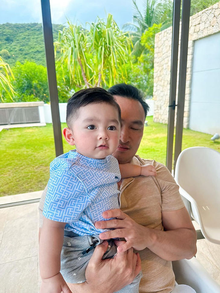 Ảnh vui sao Việt 3-1: Đan Trường ‘bị thời gian bỏ quên’ - Ảnh 8.