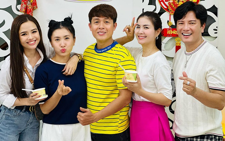 Ảnh vui sao Việt 3-1: Đan Trường ‘bị thời gian bỏ quên’ - Ảnh 4.