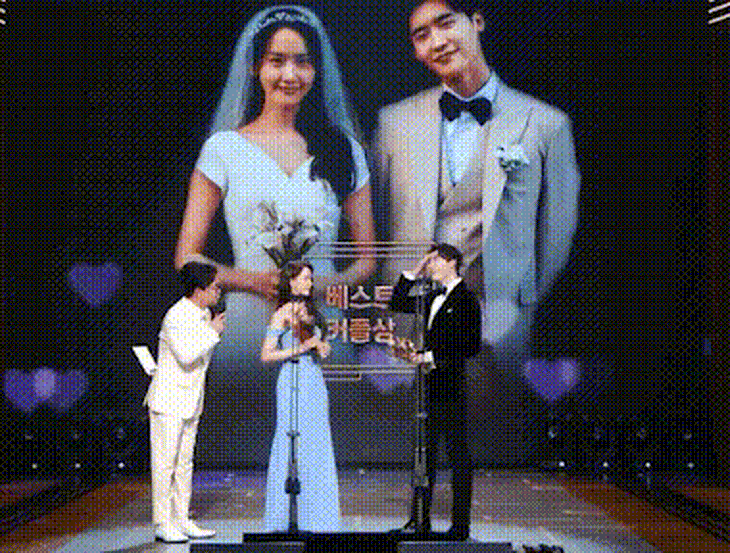 Lee Jong Suk ‘lỡ lời’ gọi YoonA là vợ, fan réo gọi IU - Ảnh 4.