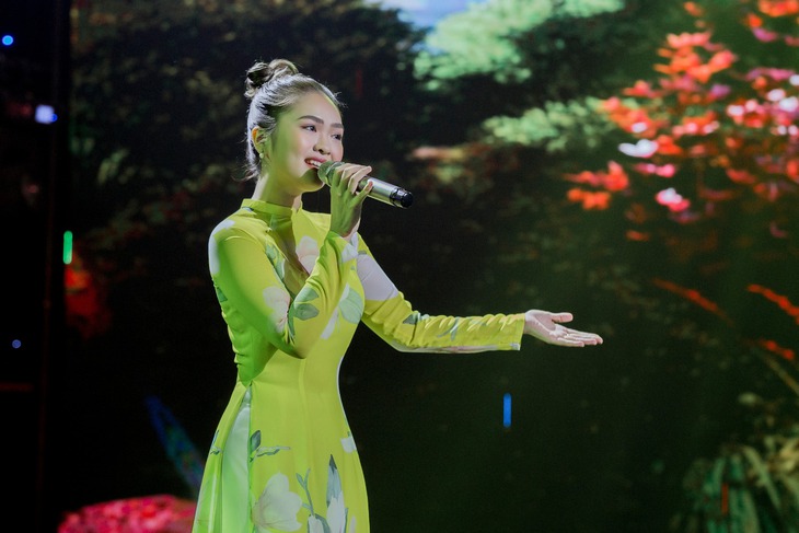 Thiện Nhân Giọng hát Việt nhí bỏ làm CEO quay lại ca hát - Ảnh 1.