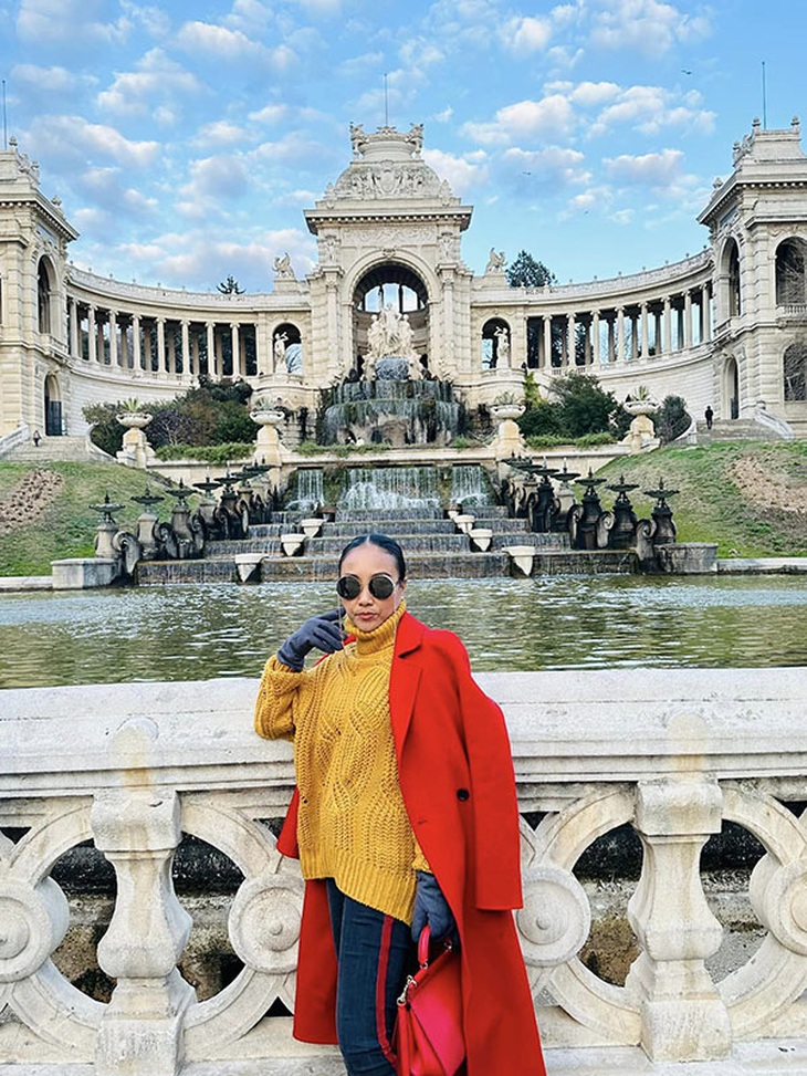 Ảnh vui sao Việt 30-1: Ngọc Trinh nhí nhảnh bên cháu gái - Ảnh 7.