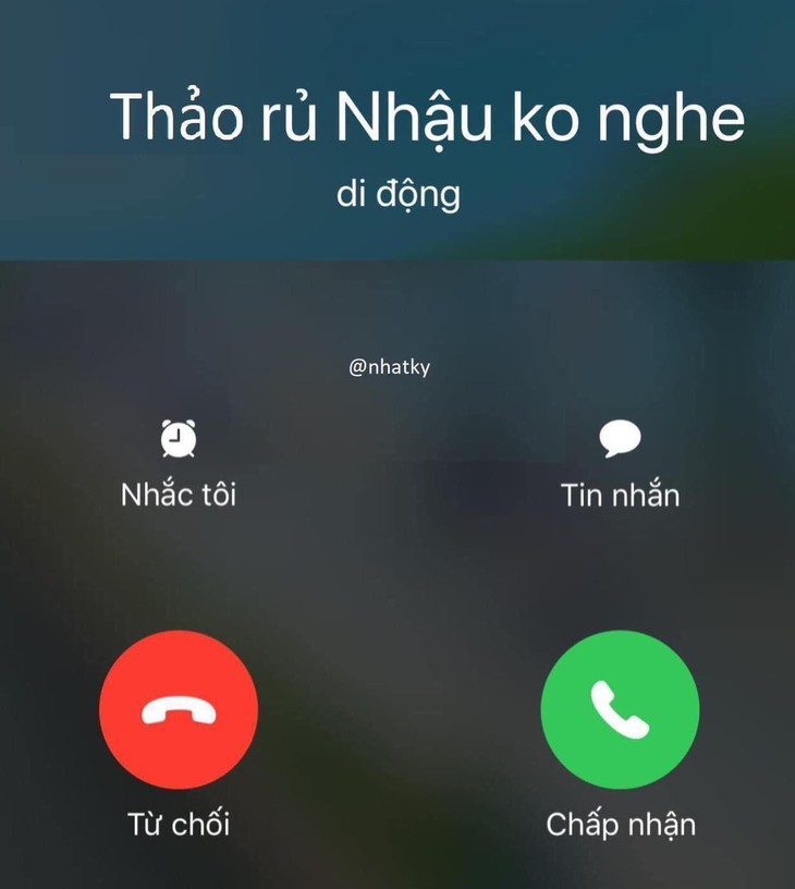 Ảnh vui 4-1: Hình ảnh trái ngược giữa sân Mỹ Đình và Bukit Jalil - Ảnh 2.