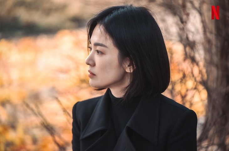 ‘Nữ hoàng cảnh nóng Lim Ji Yeon tiết lộ cảnh đánh nhau với Song Hye Kyo: Mặt chúng tôi sưng vù - Ảnh 1.